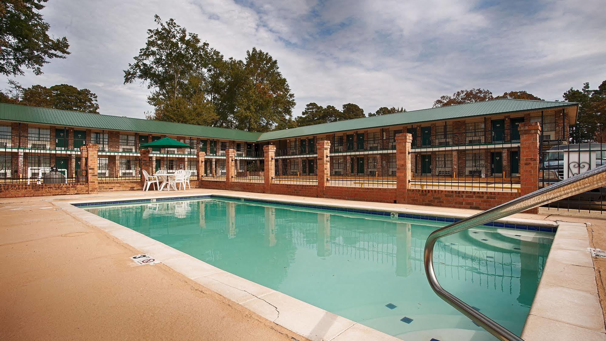 The Winnfield Lodge Εξωτερικό φωτογραφία